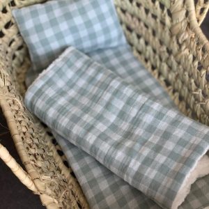 Couffin pour poupée avec sa literie fait main – Vichy Sauge