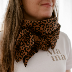 GRAND Foulard LÉOPARD Marron en gaze de coton 100×100 cm