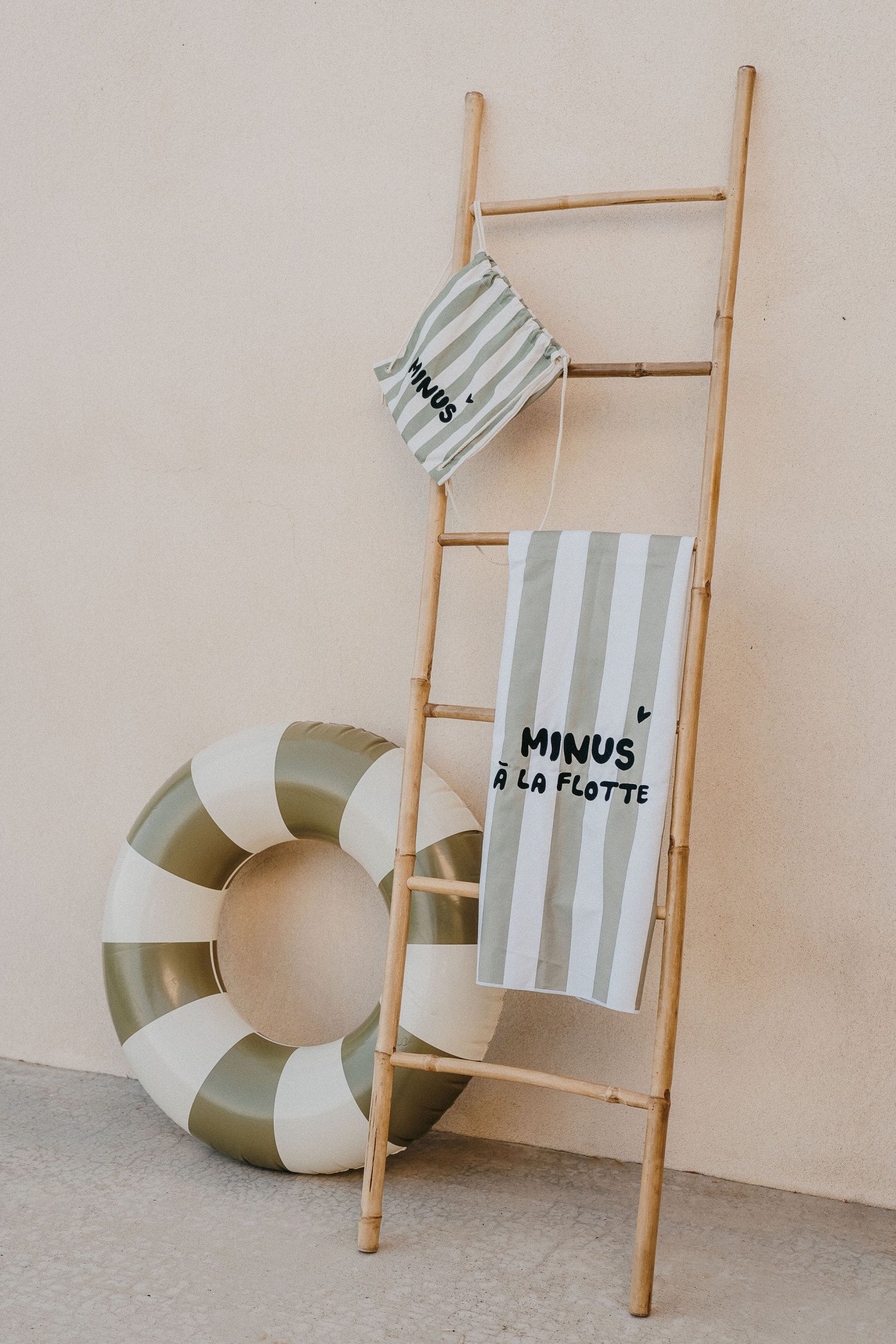 Serviette de plage » Minus à la flotte » rayure verte