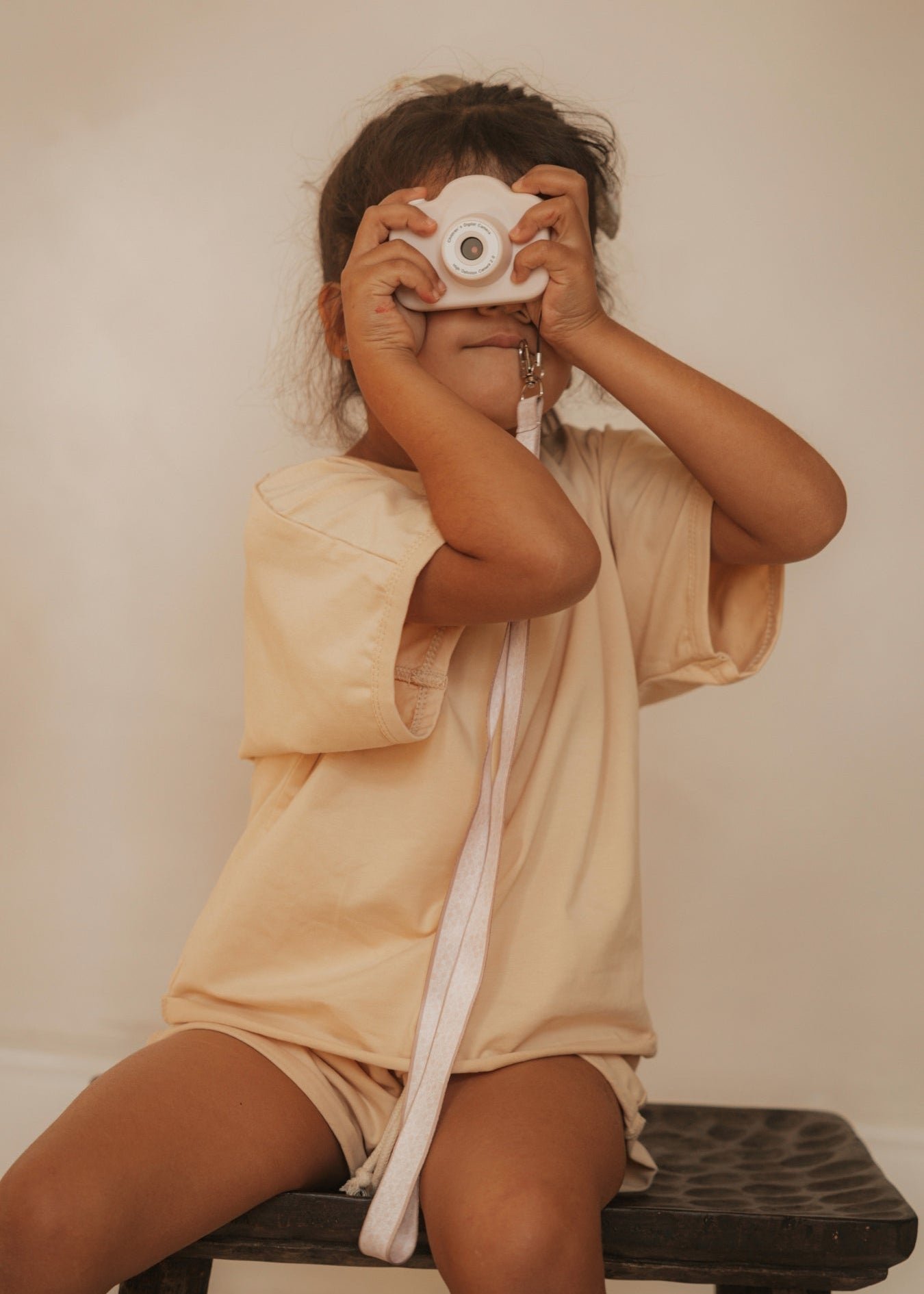 Mon premier appareil photo numérique Rose Blush Bouquet silhouette Mrs Ertha – Image 3