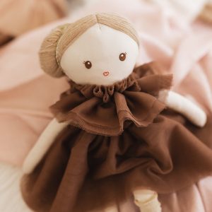 Poupée en tissu Maggie Lu