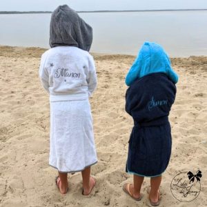 Peignoir brodé enfant