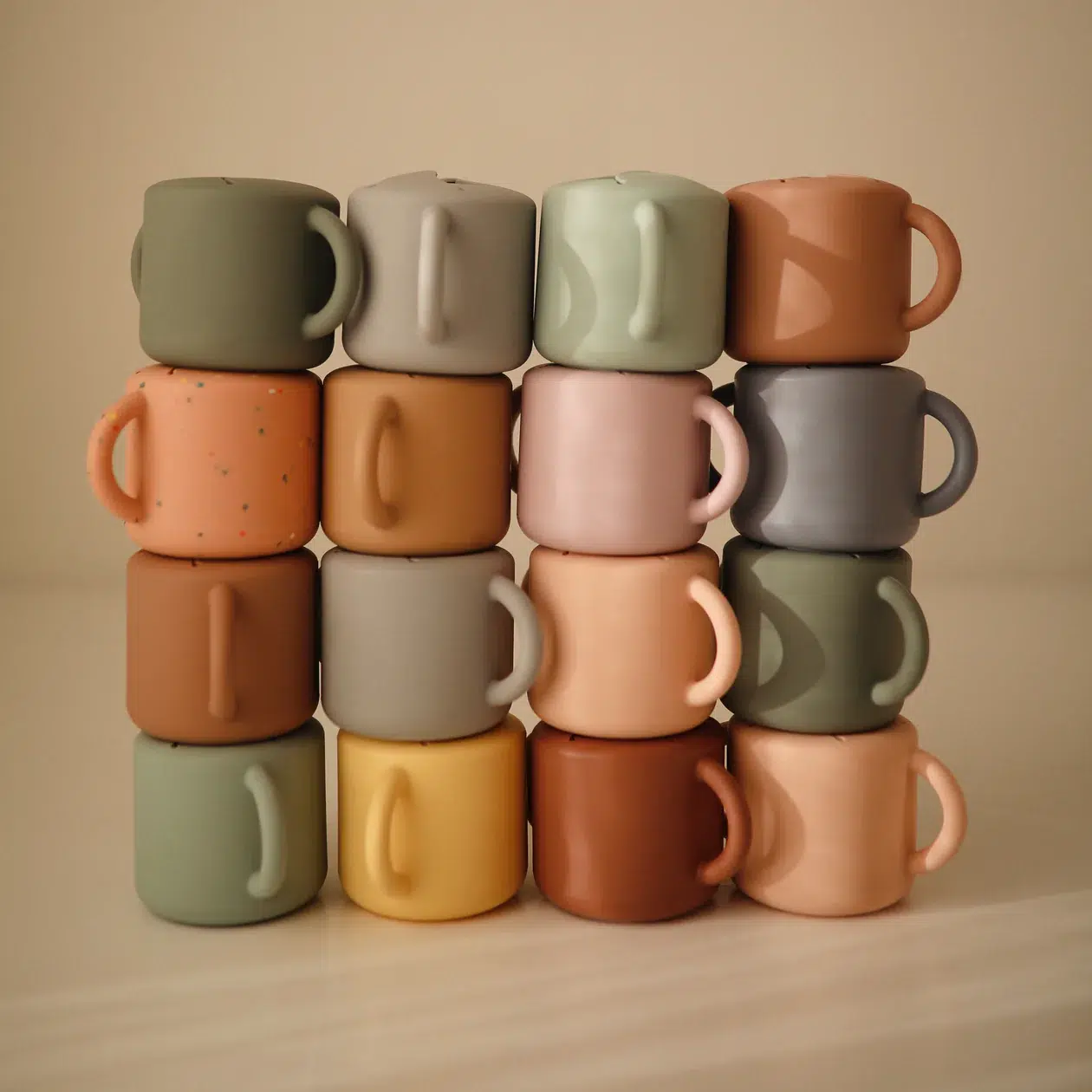 Tasse à goûter en silicone Natural Mushie – Image 3