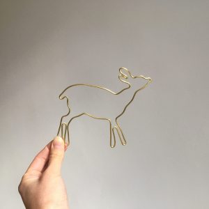 Biche (cake topper/déco) en filaire doré