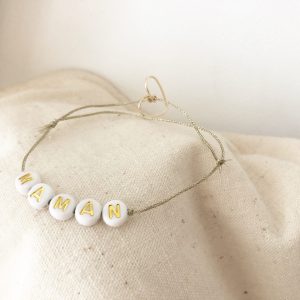 Bracelet perles et cœur « maman »