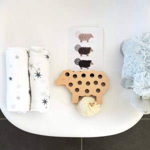 « Amusons-nous » Mouton beige