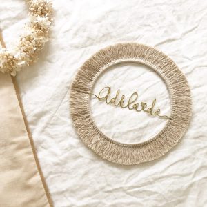 Couronne macramé et filaire doré 20 cm 1 mot/prénom 6 lettres et +