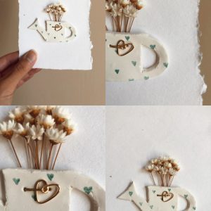 Petite carte fleurie « arrosoir cœurs verts »