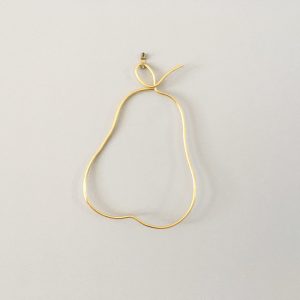 Poire en filaire doré