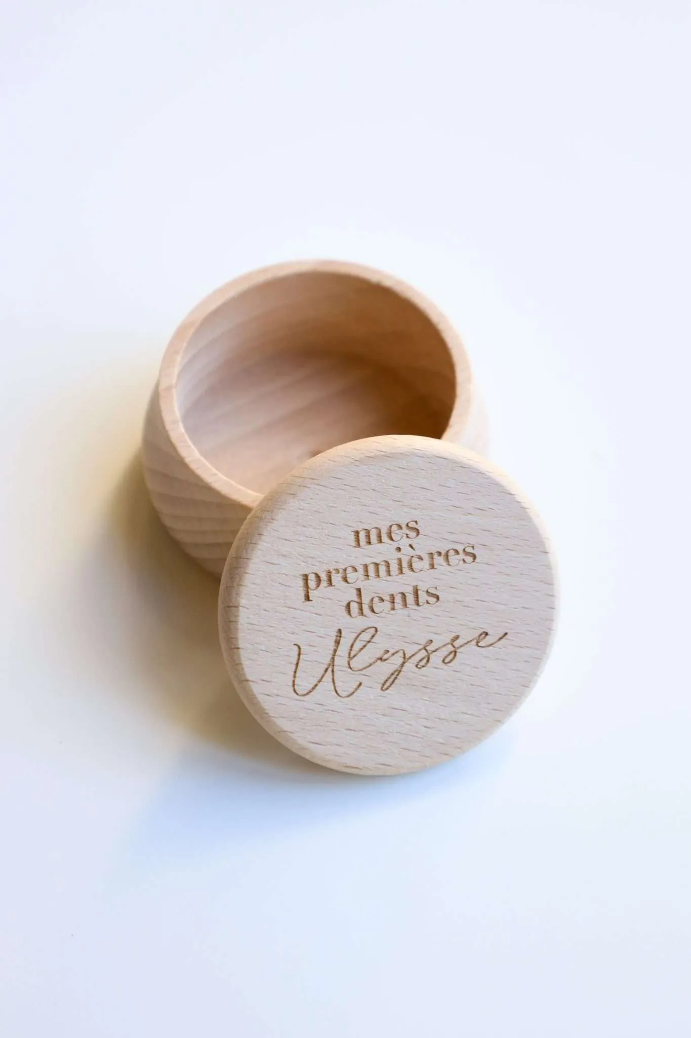 BOÎTE « PREMIÈRES DENTS »