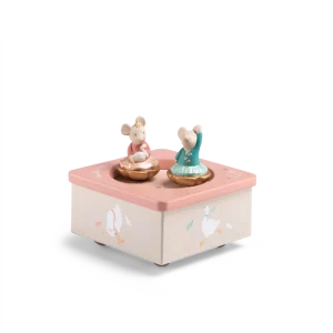 Boîte à musique – la petite école de danse