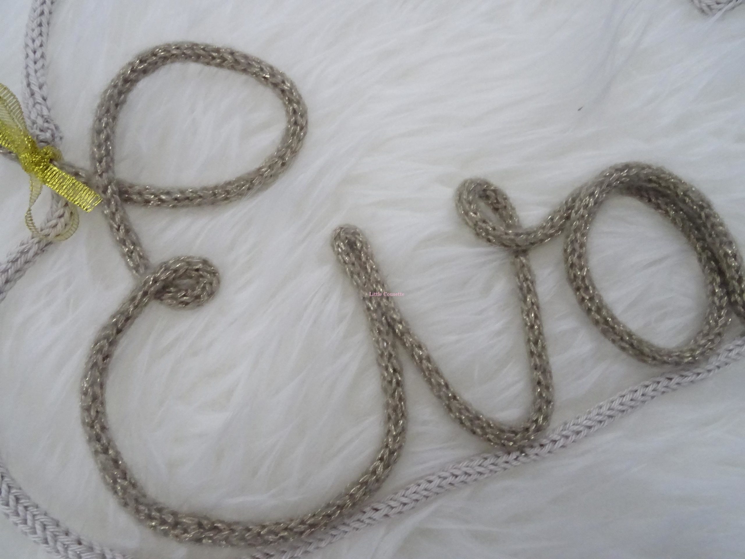 Prénom de bébé en tricotin – Image 8