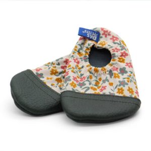 Chaussons motricité / piscine – Les Petites Capucines