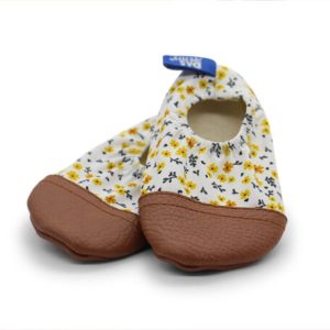 Chaussons motricité / piscine – Les Petites Fleurs