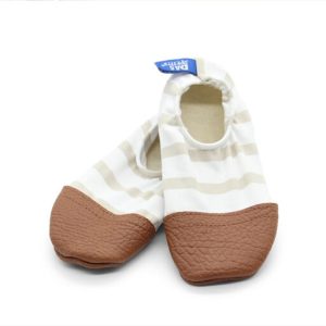 Chaussons motricité / piscine – Les Petits Marins Camel