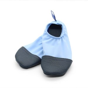 Chaussons motricité / piscine – Les Petits Nuages