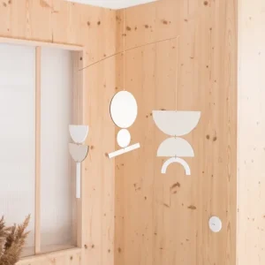 MOBILE EN BOIS « COSMOS »