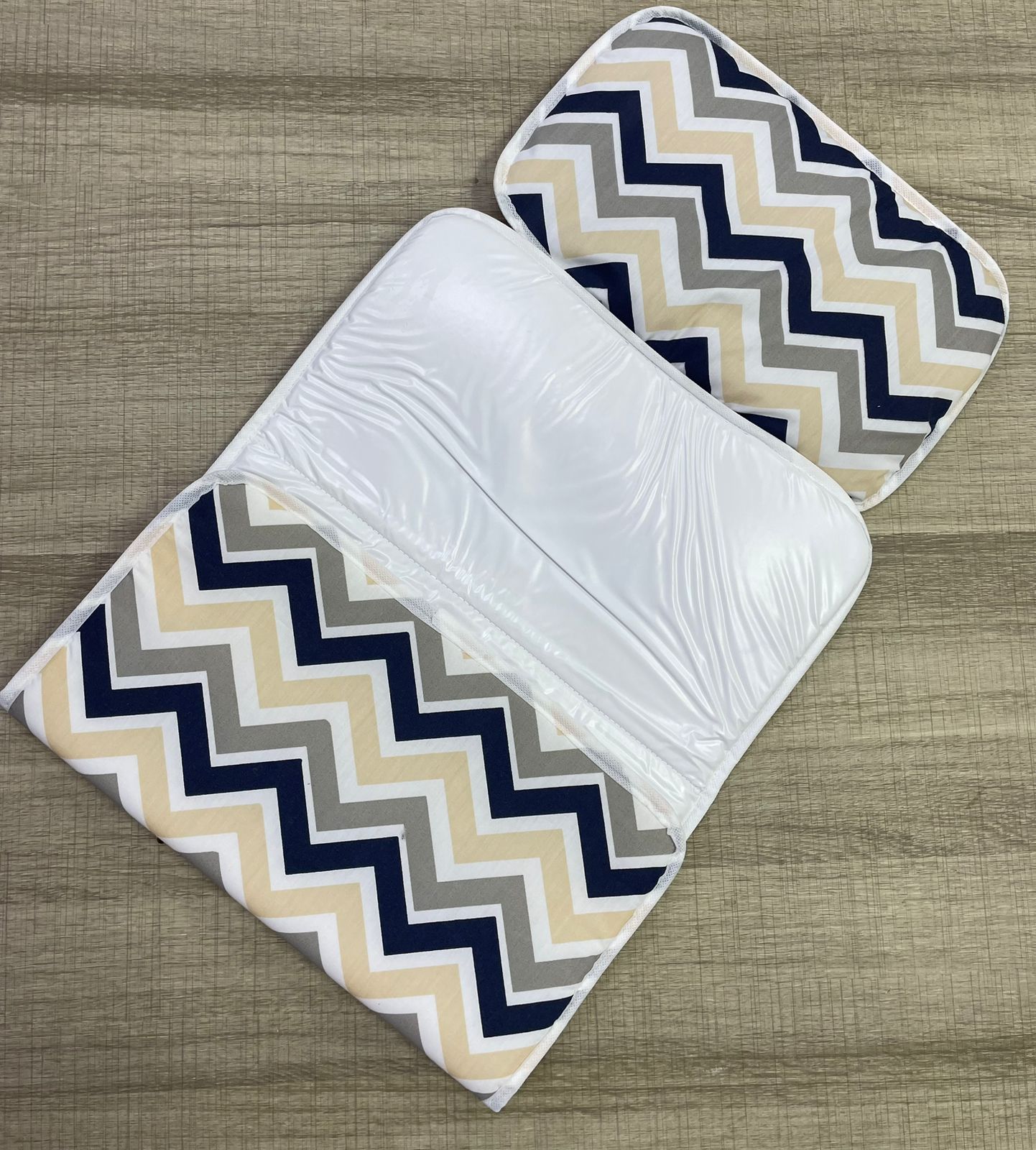 TAPIS DE CHANGE PLIABLE – Image 4