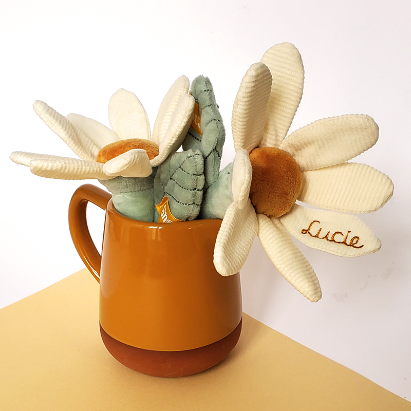 Hochet fleur brodé – Image 3