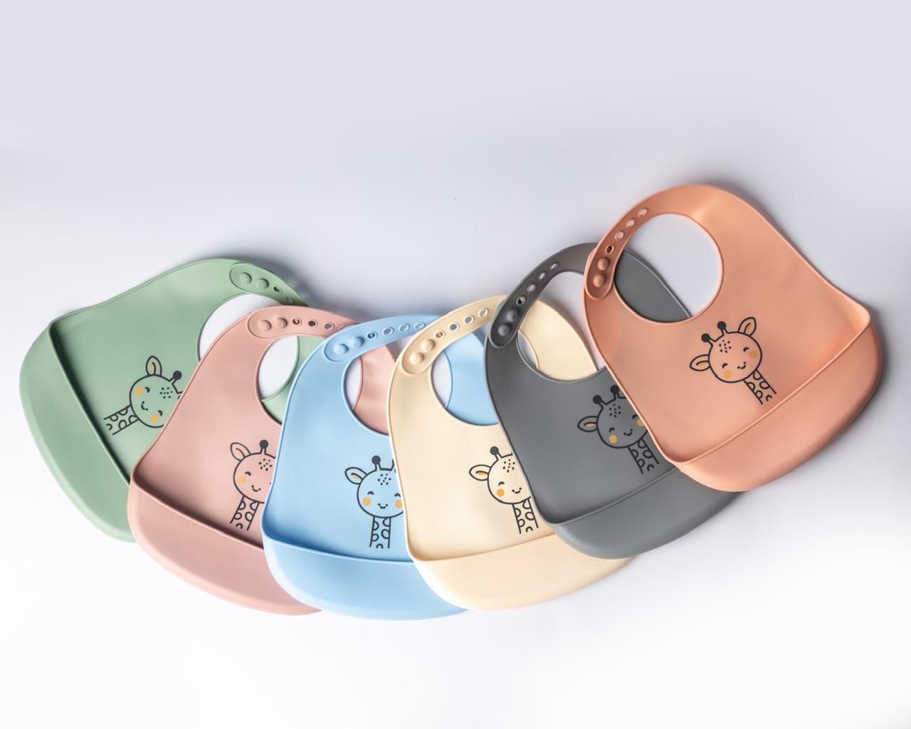 Bavoir en silicone avec poche 6m+ – Yummy – Image 2