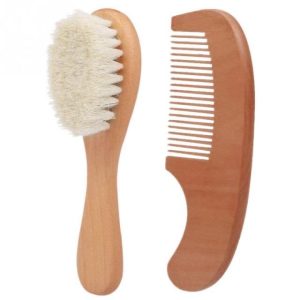 Brosse et peigne en bois