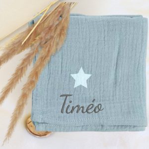 Lange bébé personnalisé brodé – Bleu