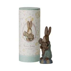 Lapin de pâques dans sa boîte