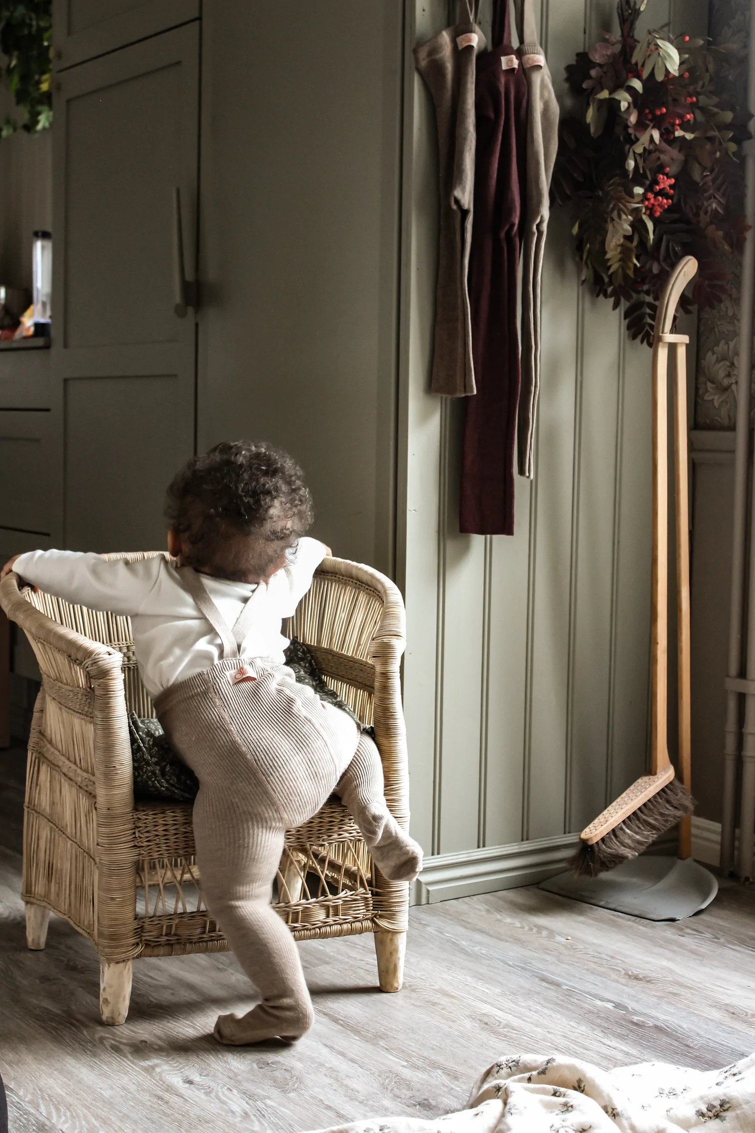 Collant à bretelles avec pieds / Peanut blend – Image 2