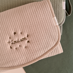 Matelas à langer brodé