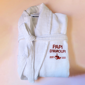 Peignoir nid d’abeille brodé