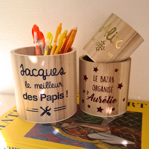 Pots à crayons en bois